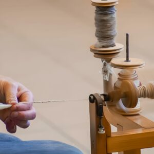 formation-filage-au-rouet-LAINAMAC Filage de la laine au fuseau et au rouet