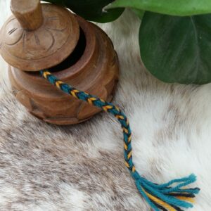 Cordon avec la technique du tressage de boucle Cordon avec la technique du tressage de boucle