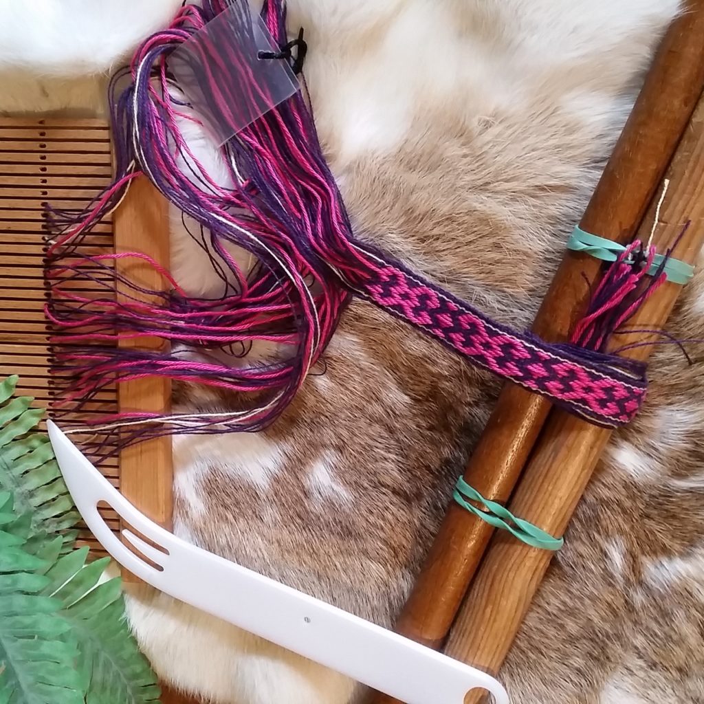 Ruban en tissage baltique