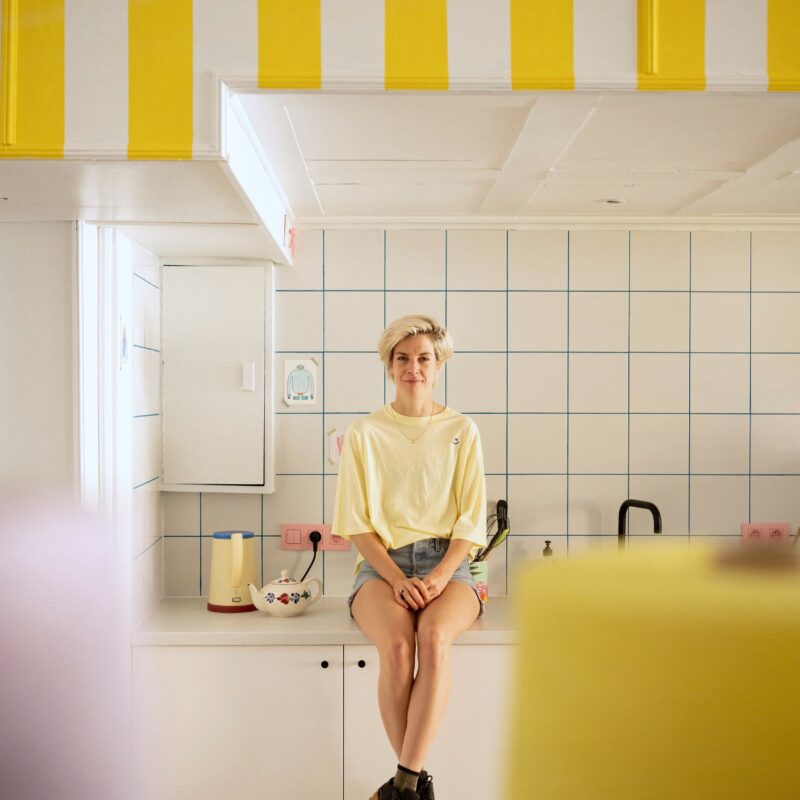 ZoeMommen_portrait1 ZoeMommen_portrait1